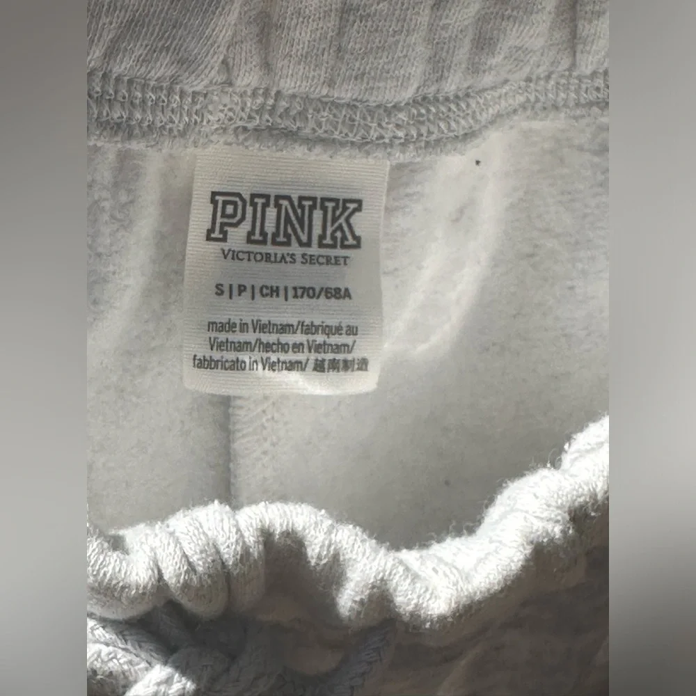 PINK Victoria Secret Gray Athletic Shorts, Size Small - Picture 5 of 6